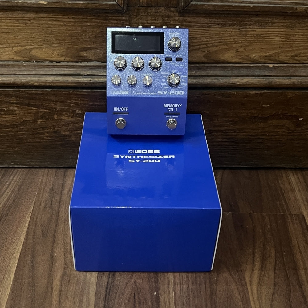 Boss SY-200 Guitar Sythesizer (Pre-Owned)
