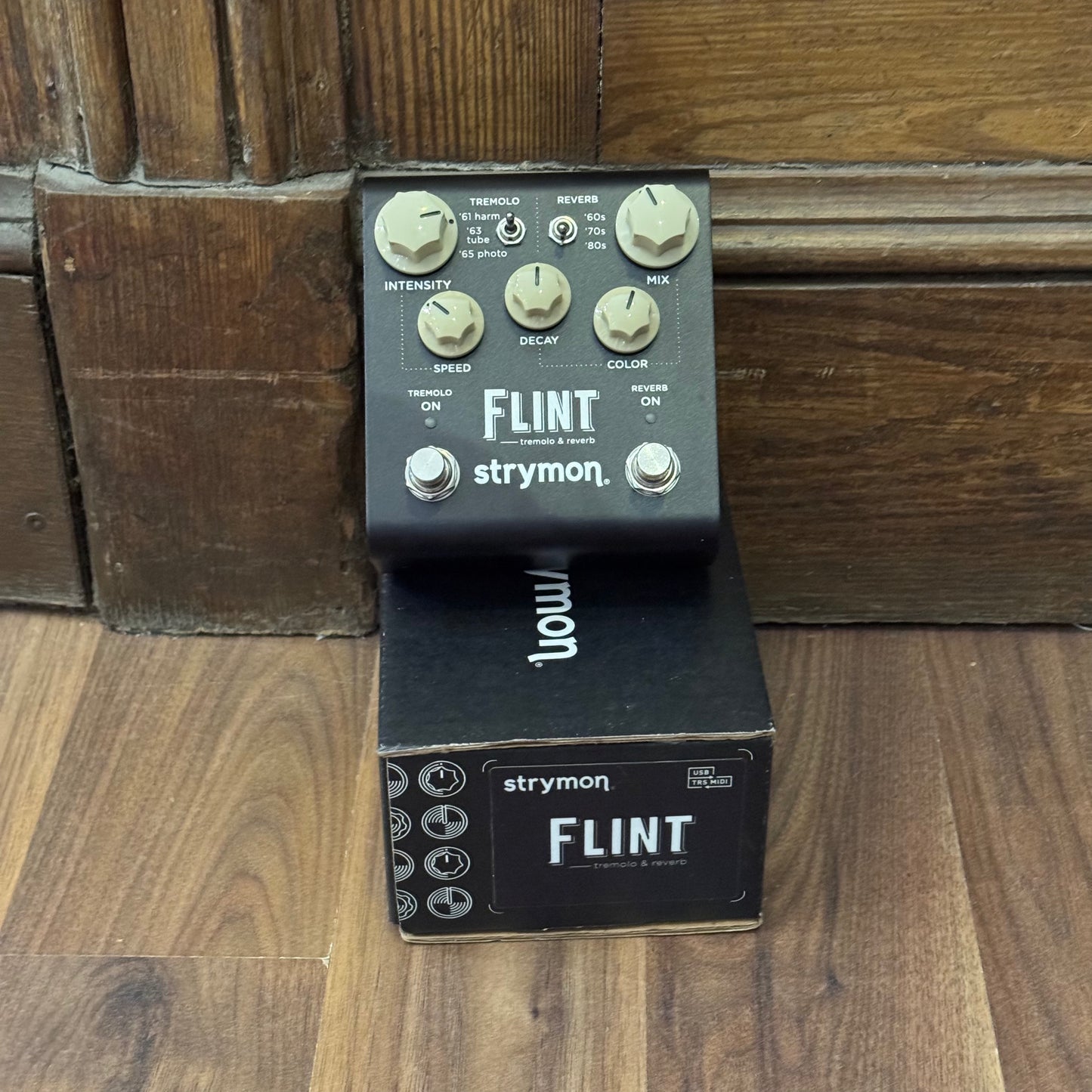 Strymon Flint V2 Tremolo & Reverb Pedal (Pre-owned)