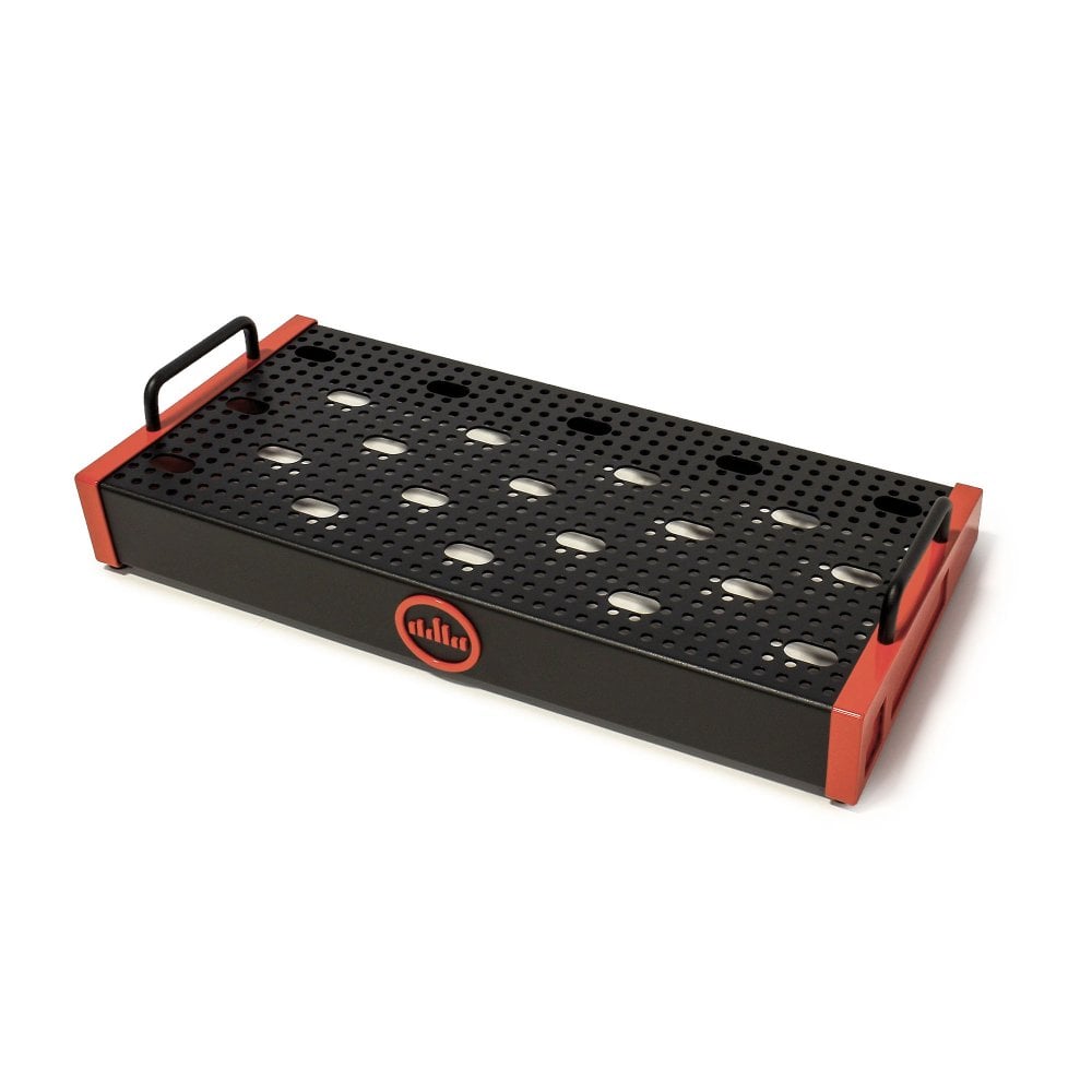 Temple Audio Solo 18 Pedal Board (Temple Red)