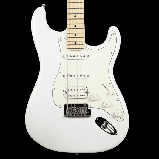Juanes Stratocaster HSS (Luna White Satin), Pre-owned
