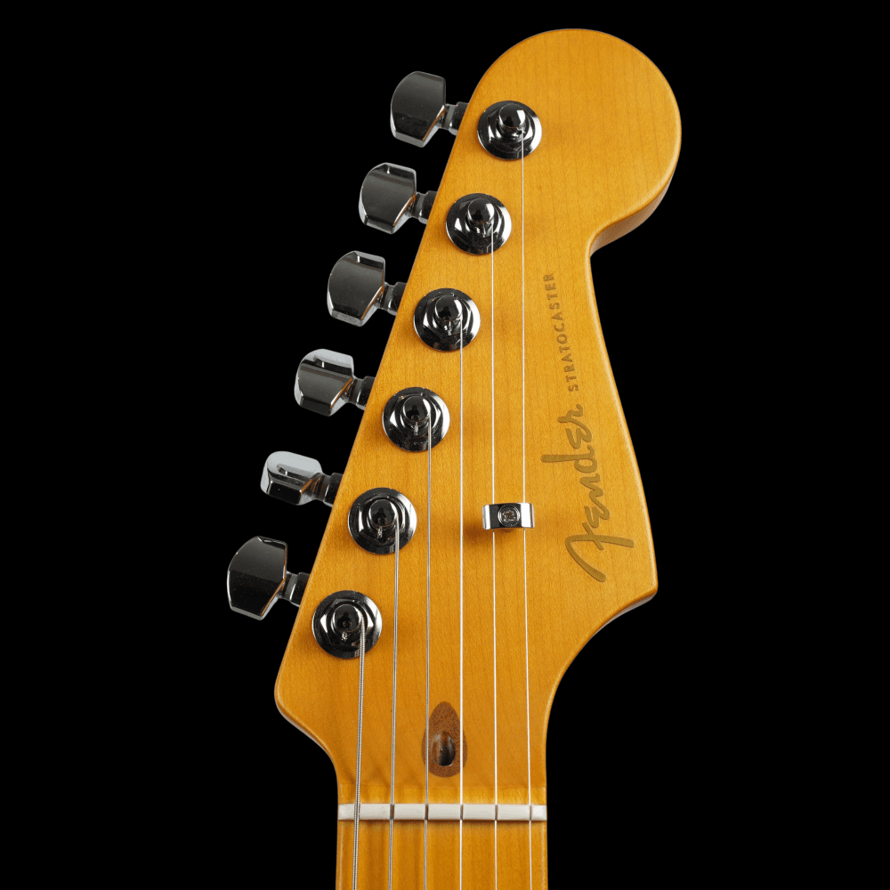 American Ultra II Stratocaster In Avalanche (Pre-Owned)