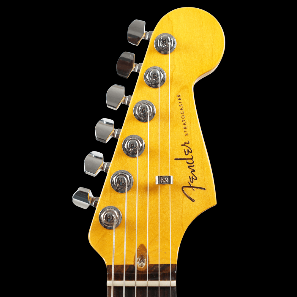 American Ultra Stratocaster HSS, Cobra Blue (Pre-Owned)