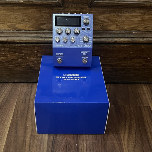 Boss SY-200 Guitar Sythesizer (Pre-Owned)