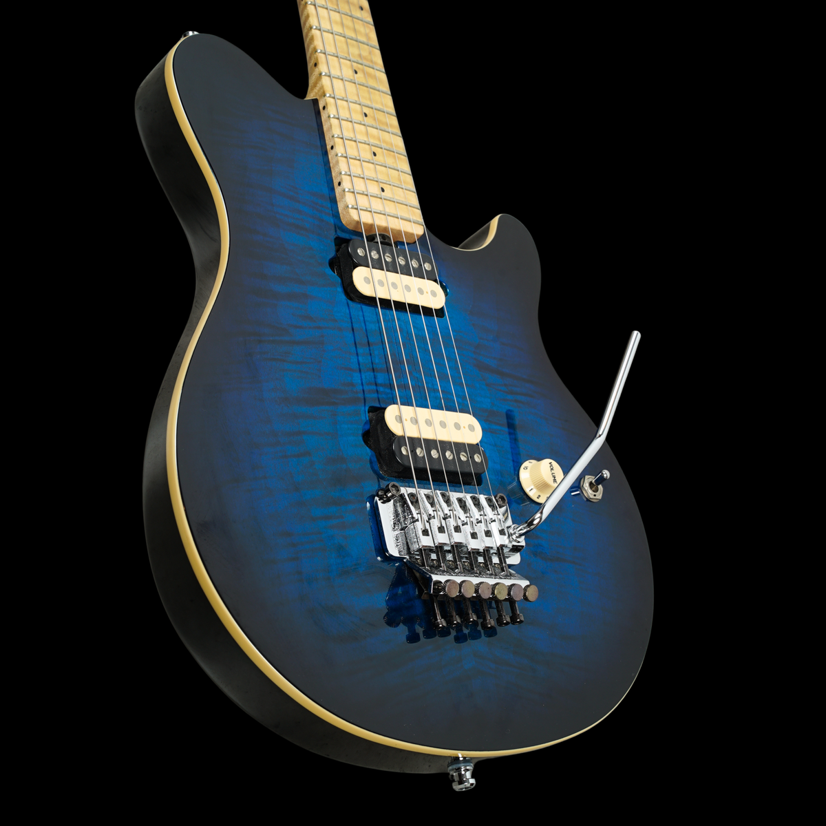 Music Man Axis, Blue Flame (Pre-Owned)