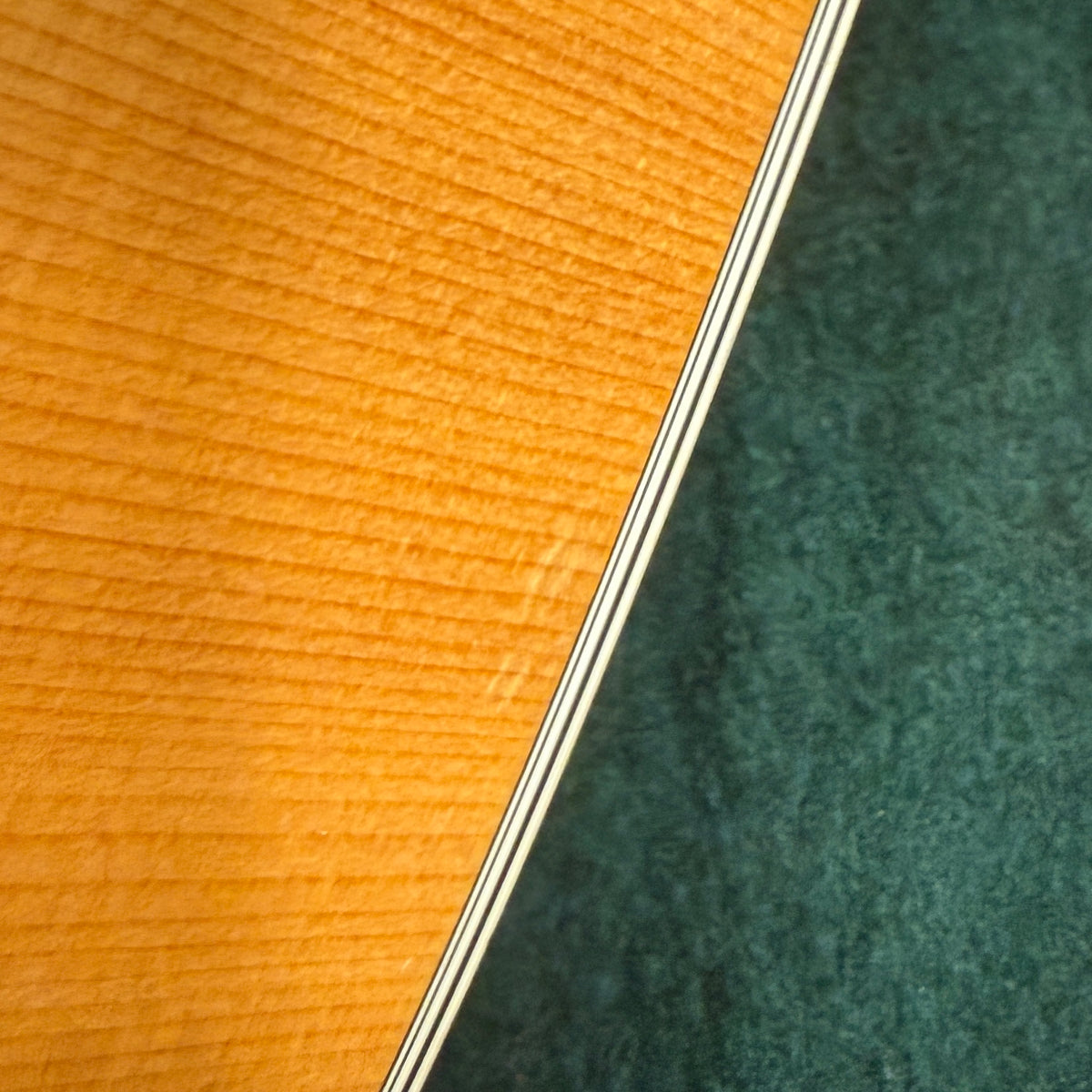 Martin DC Aura GT Electro Acoustic (Pre-Owned)